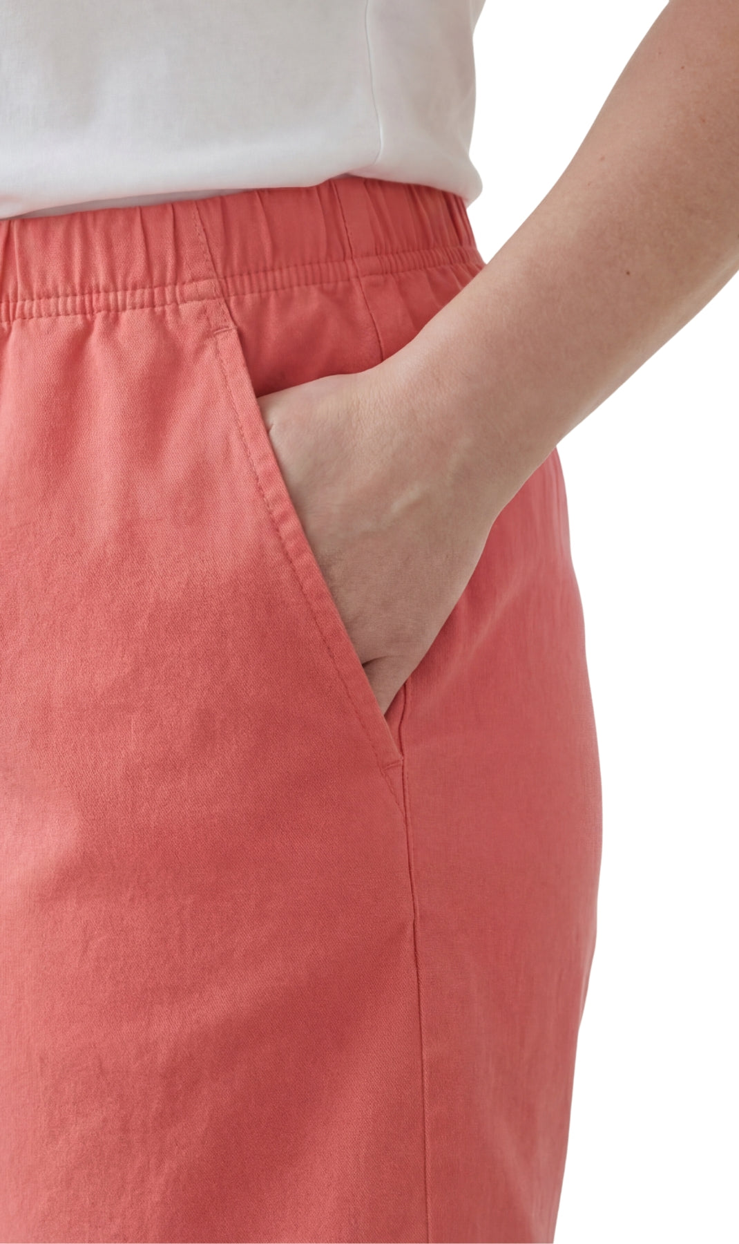 Turtle Bay New York Women's Pull On Denim & Twill Shorts with stretch waist - No zipper or buttons coral pocket